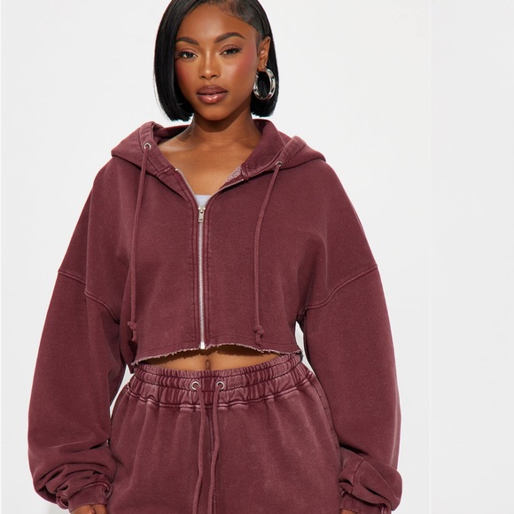 Fashion Nova Tops - Fashion Nova Burgundy Cropped Hoodie